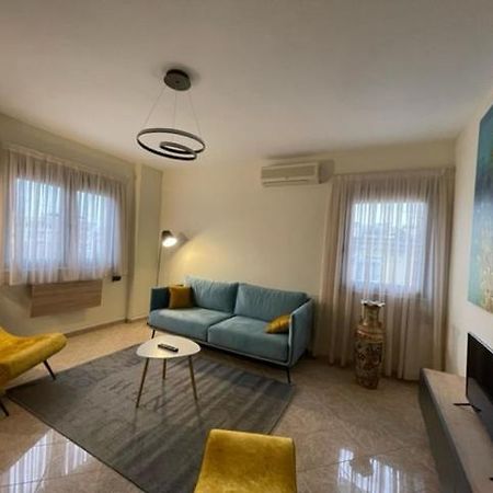 Evendum Central Apartment 1 Tirana Zewnętrze zdjęcie